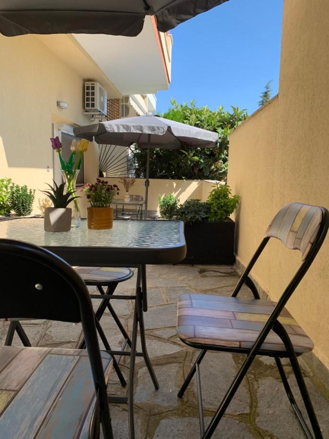 Toulipa Seaside Apartments Kavála Eksteriør bilde